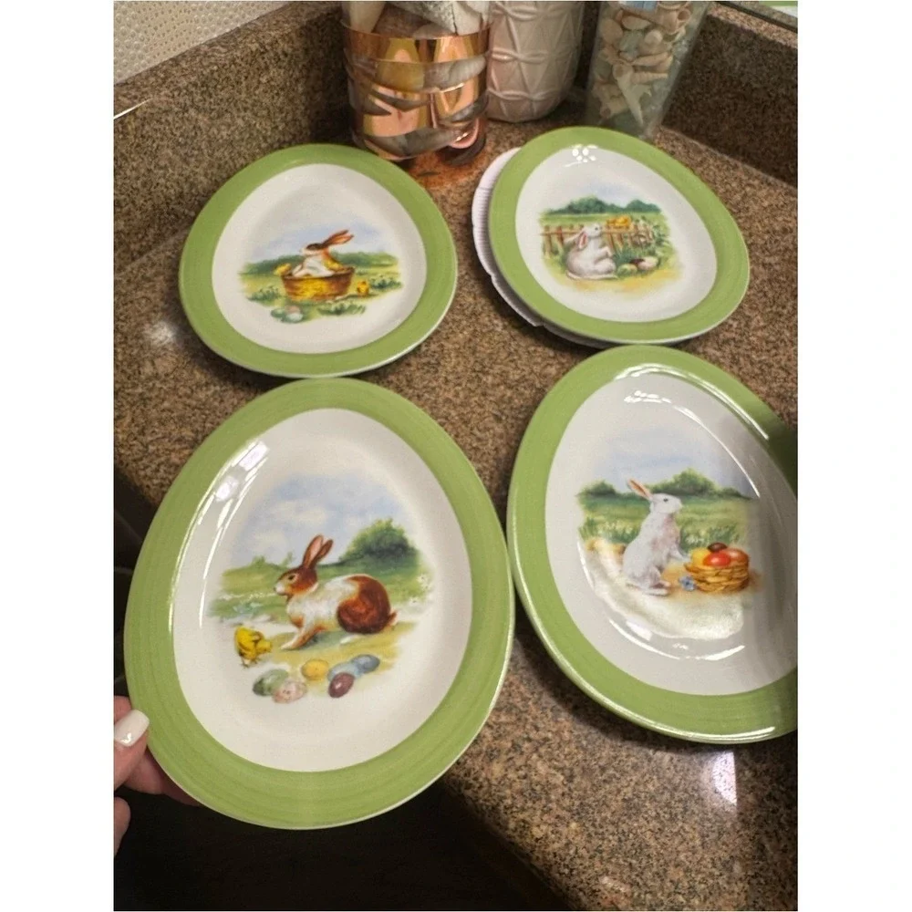 Williams Sonoma White & Green Vintage Bunny Plate Set - Spring Bunny Artwork set
